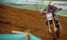 九游娱乐首页-奥亚尔萨瓦尔统治级数据闪耀，里昂鏖战尼斯险胜