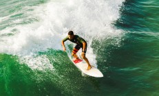 9you娱乐-钢铁防线与烈焰攻势，德里赫特锁敌艺术与巴萨火力美学的双重奏