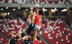 九游体育平台-伊布闪电破局，拜仁战术铁幕—当个人天赋与体系压制终结悬念