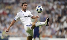 九游中国-阿什拉夫运筹帷幄，阿尔及利亚战术压制尼日利亚—一场掌控与反制的经典博弈