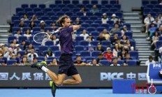 九游体育平台-包含日本网球队鏖战西班牙网球队，梅德韦杰夫统治全场的词条