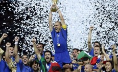 九游娱乐入口-意大利赢得欧洲杯冠军，国内球迷欢欣鼓舞