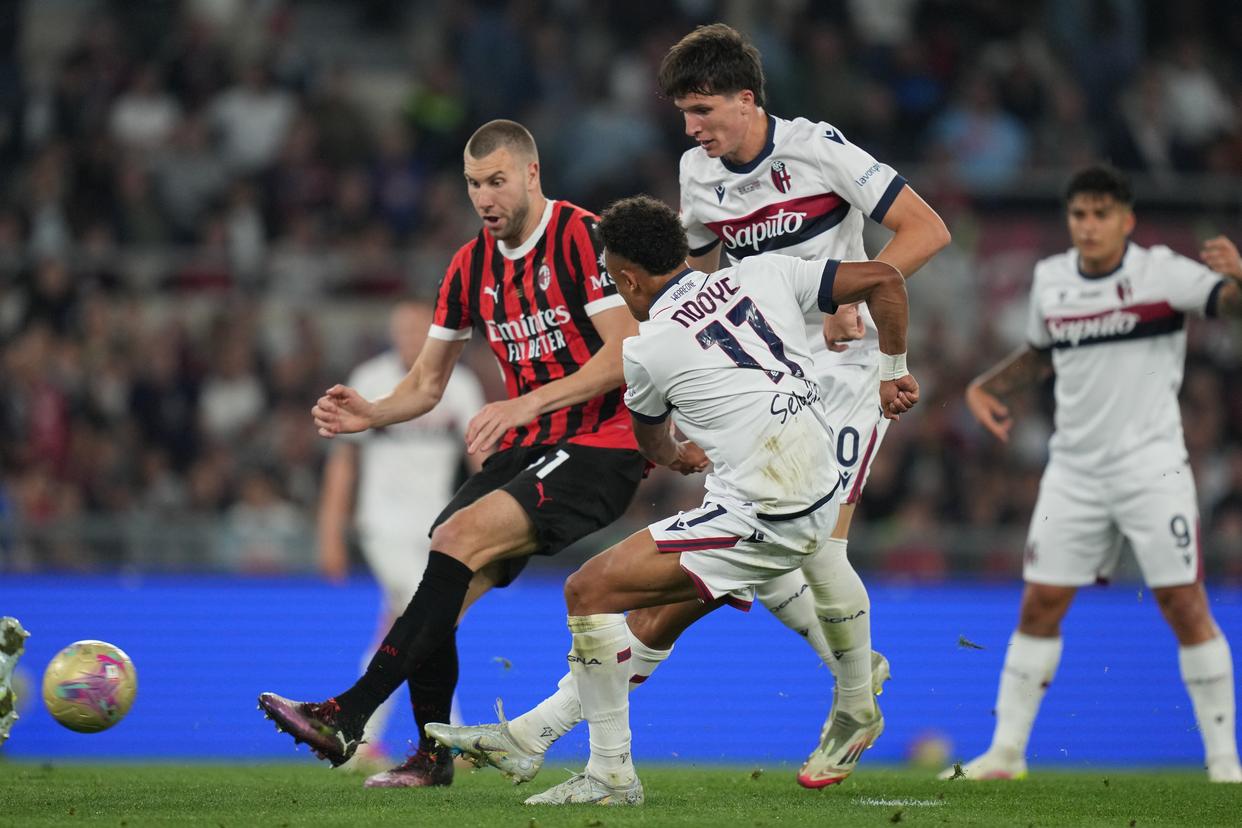 包含意甲球队表现不佳，三连败遭淘汰的词条