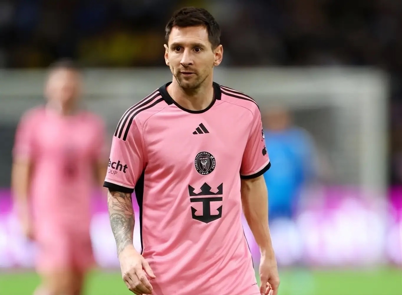 争霸场地!球队为了荣誉而奋力拼杀 争霸场地!球队为了荣誉而奋力拼杀