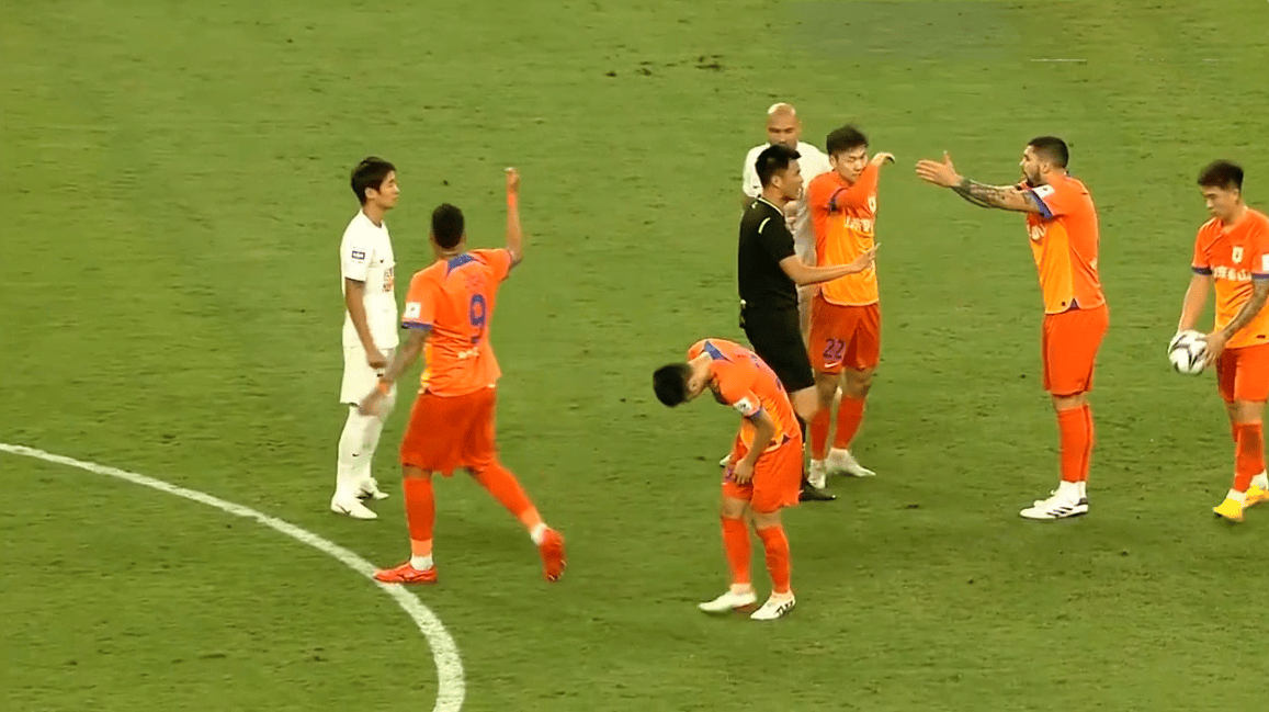 上港客场击败泰达，成功保持不败走势