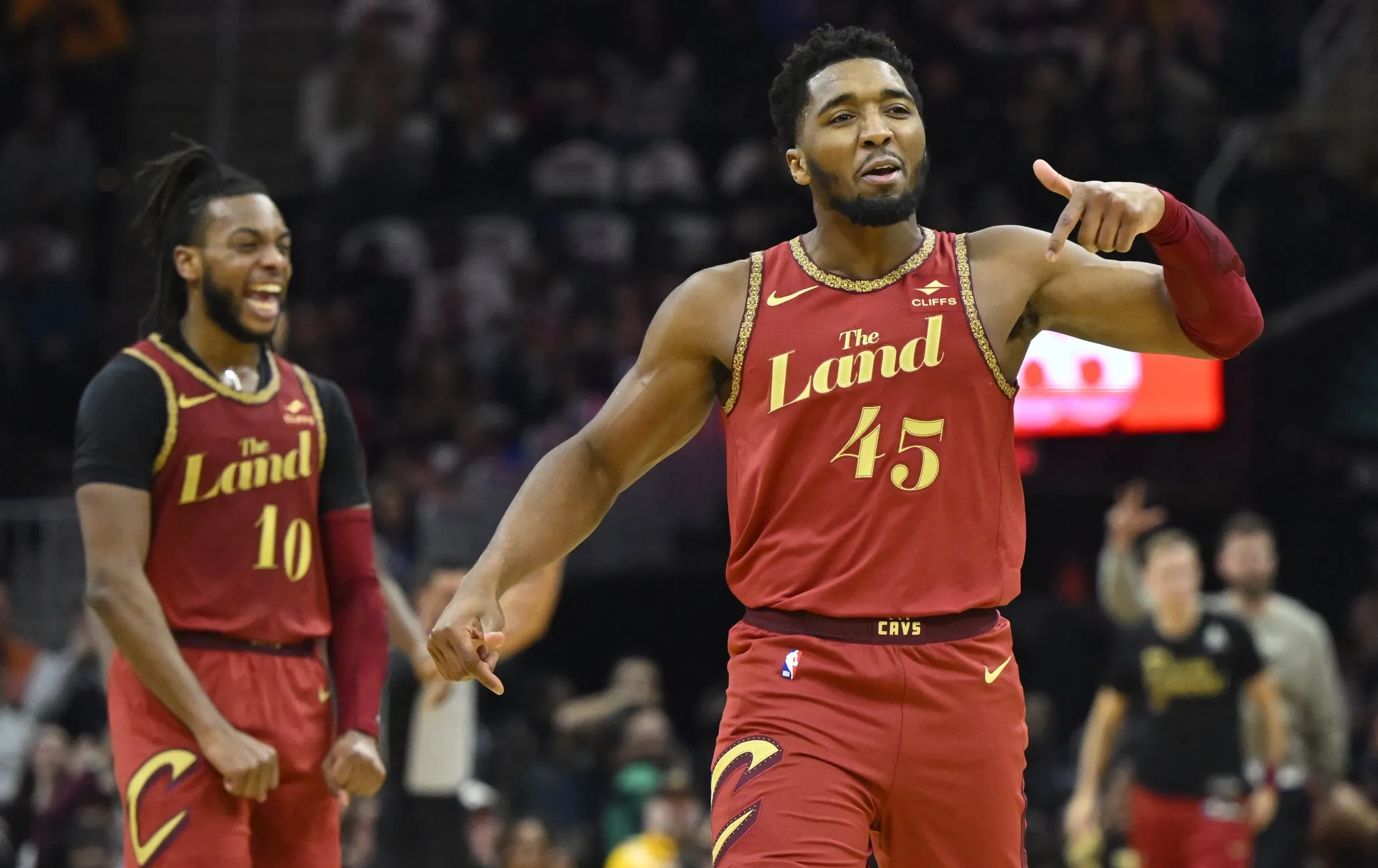 包含复仇成功晋级,猛龙主场击败骑士挺进东部决赛的词条 包含复仇成功晋级,猛龙主场击败骑士挺进东部决赛的词条