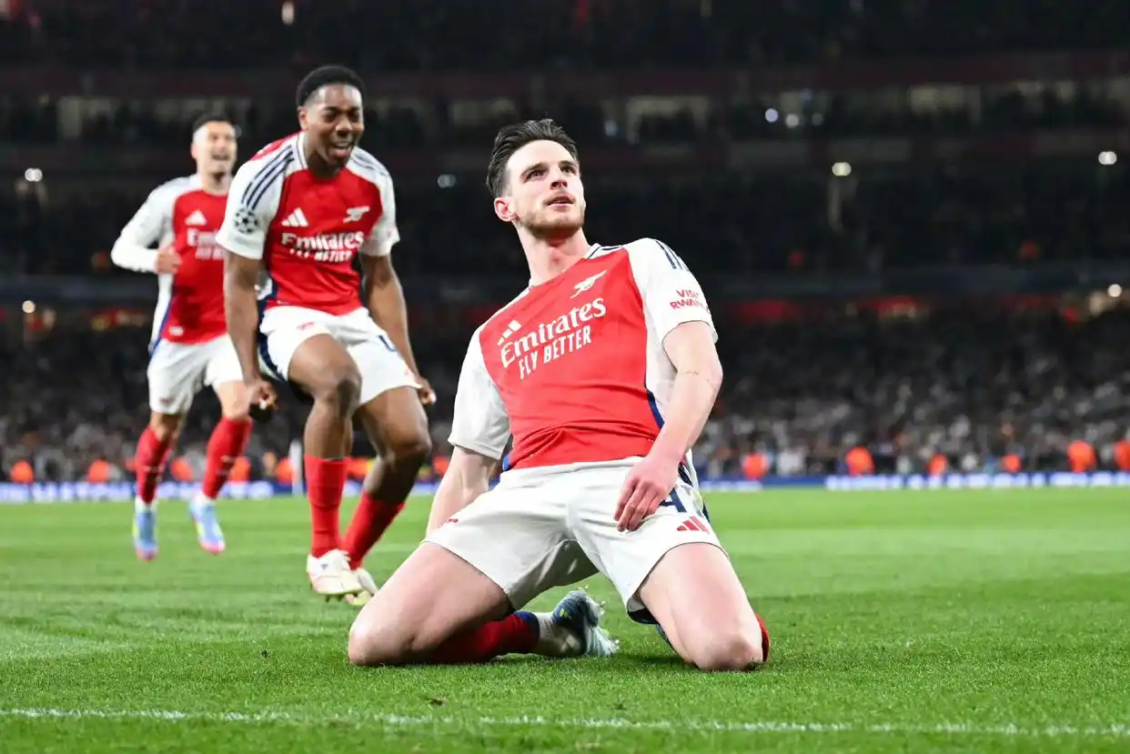 格拉纳达前锋连场破门，成为球队支柱