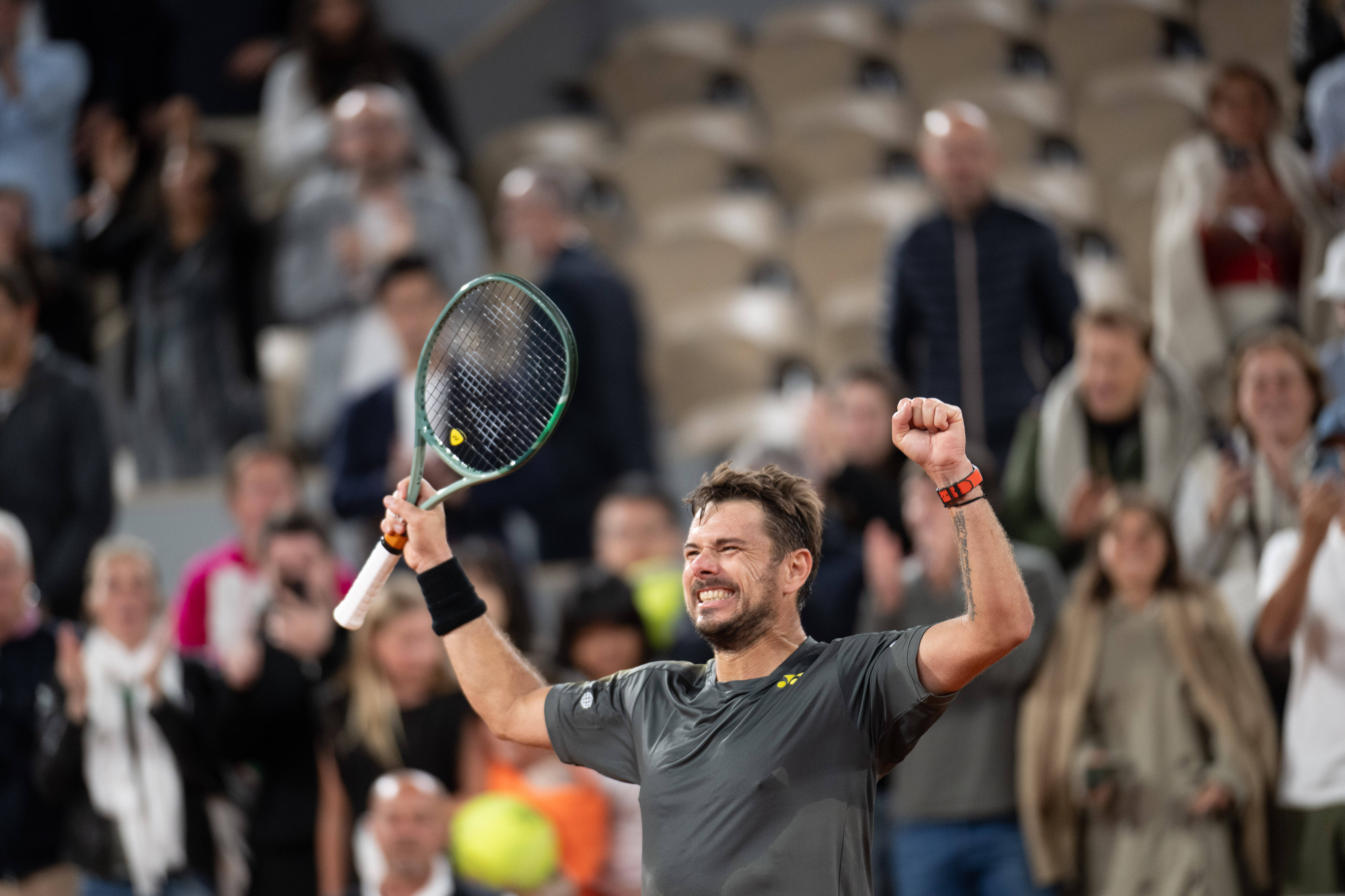 欧洲网球队险胜澳大利亚网球队，穆雷关键制胜的简单介绍