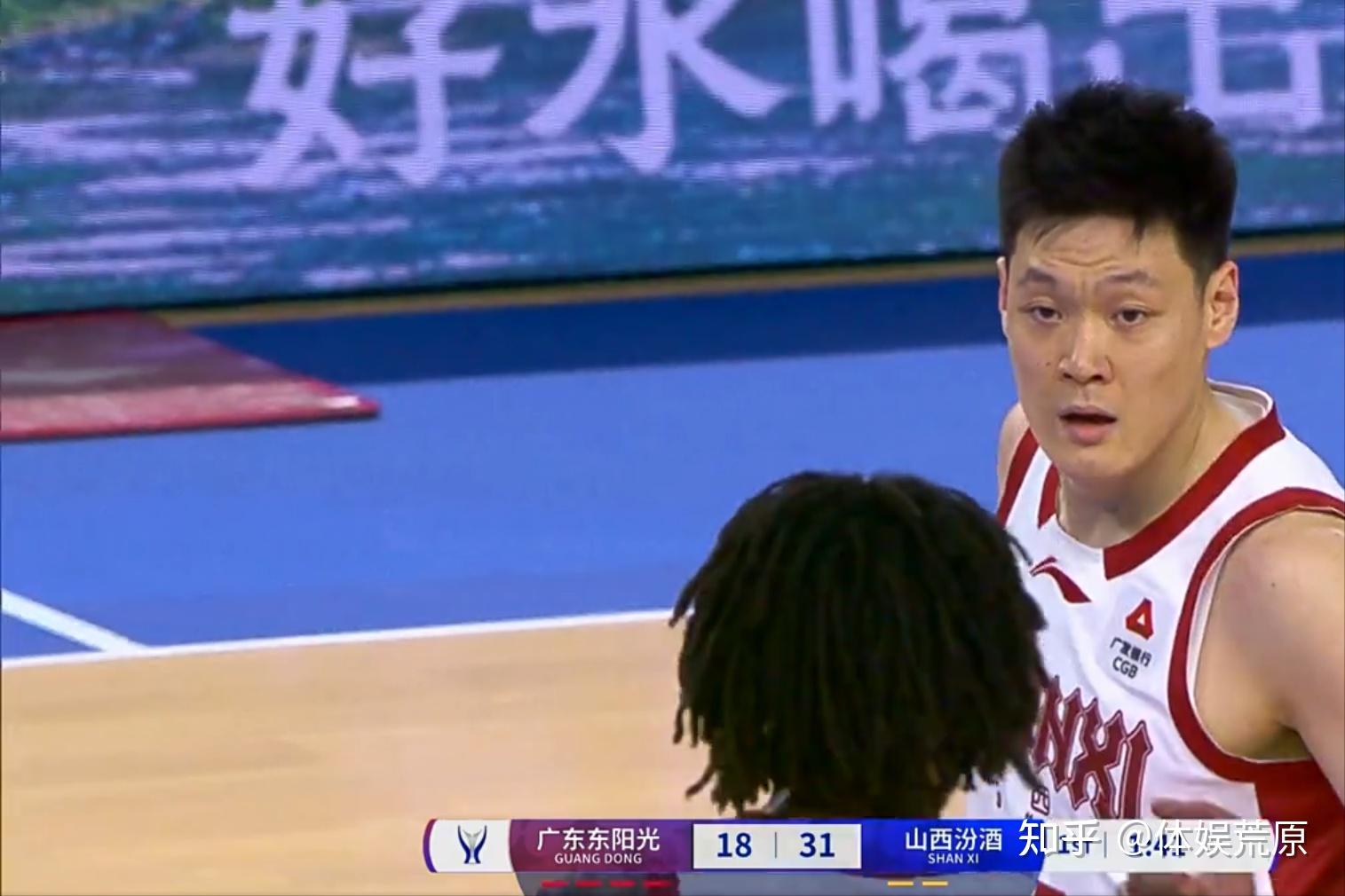 重庆男篮客场遭遇福建逆转遗憾失利 重庆男篮客场遭遇福建逆转遗憾失利