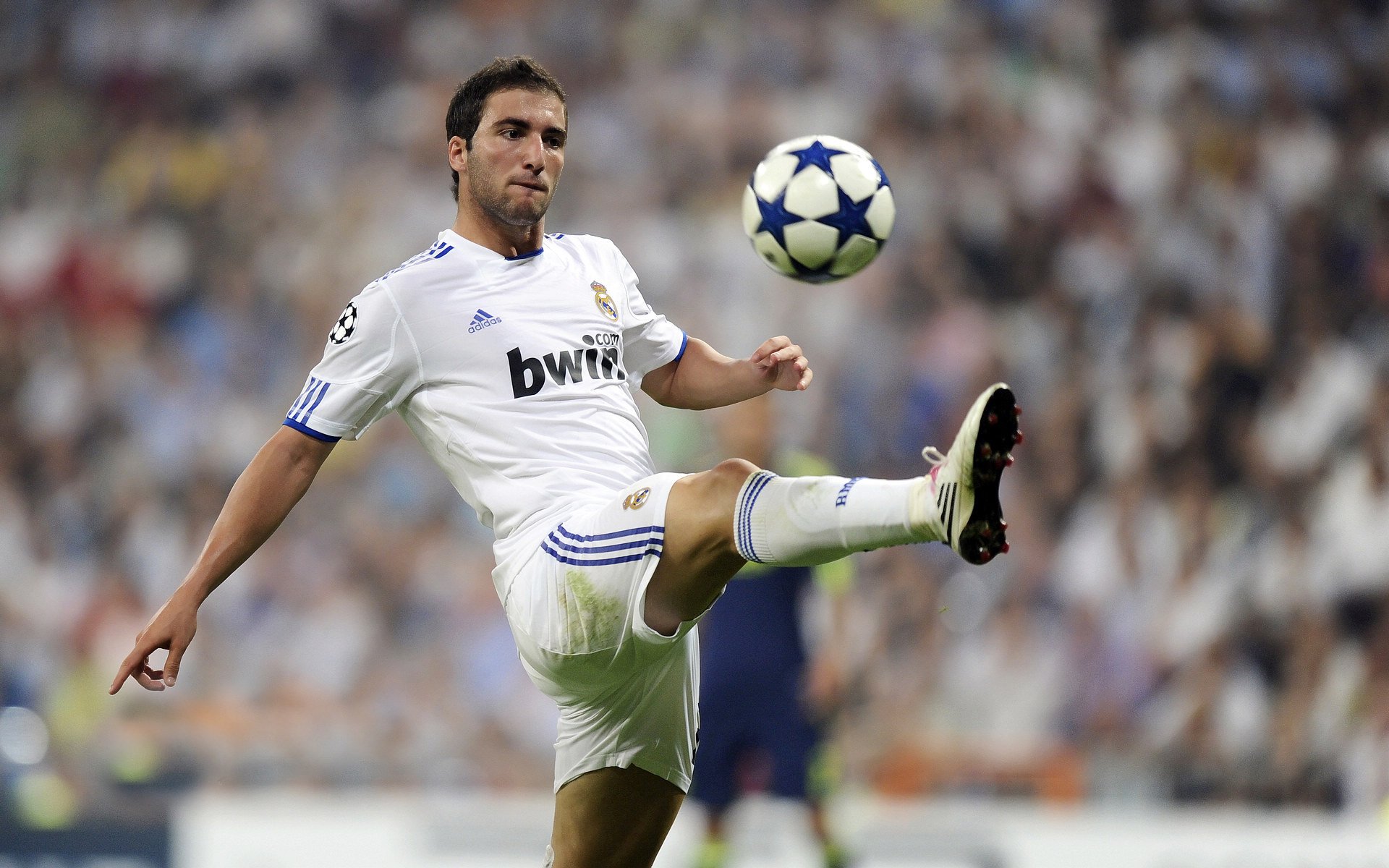 跨界狂想，当拉齐奥提前终结悬念，巴斯托尼在NBA季后赛接管比赛