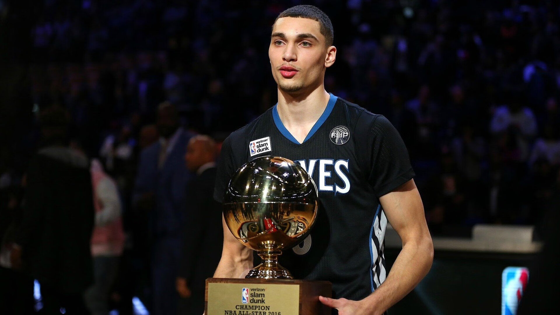 跨界传奇，从喀麦隆足球到NBA季后赛的统治力叙事